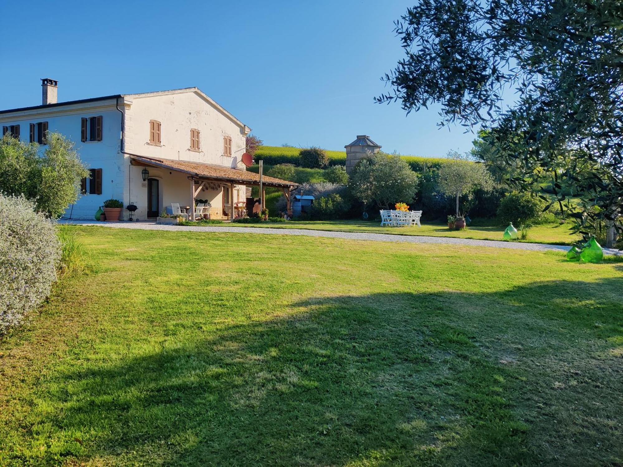 Rustico Del Bozzo Castelleone di Suasa Exterior foto